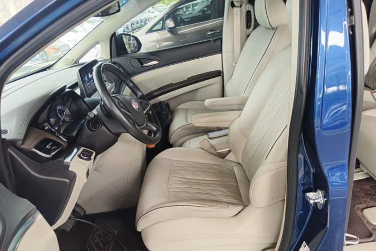 Used Buick GL8 2023 Land Executive Class 652T Luxury Model Left Front Seat