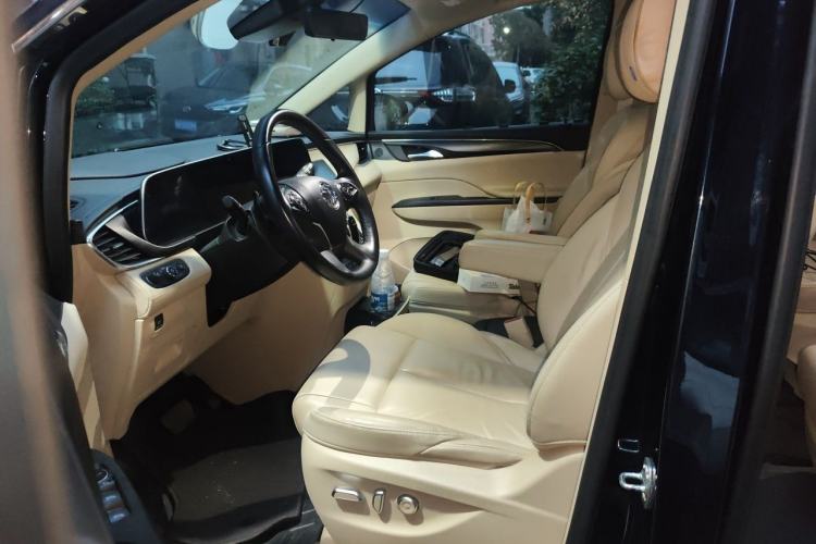 Used Buick GL8 2023 ES Lu Zun Deluxe Model Left Front Seat
