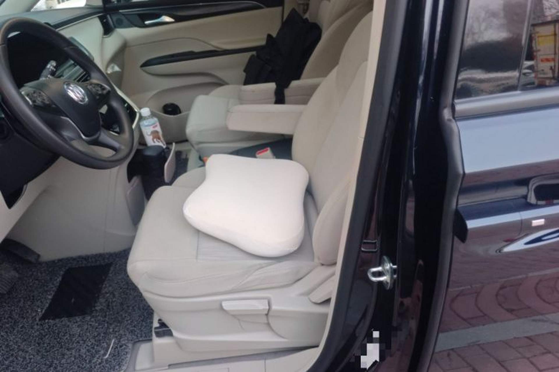 Used Buick GL8 2023 ES Lu Zun Comfort Model Left Front Seat
