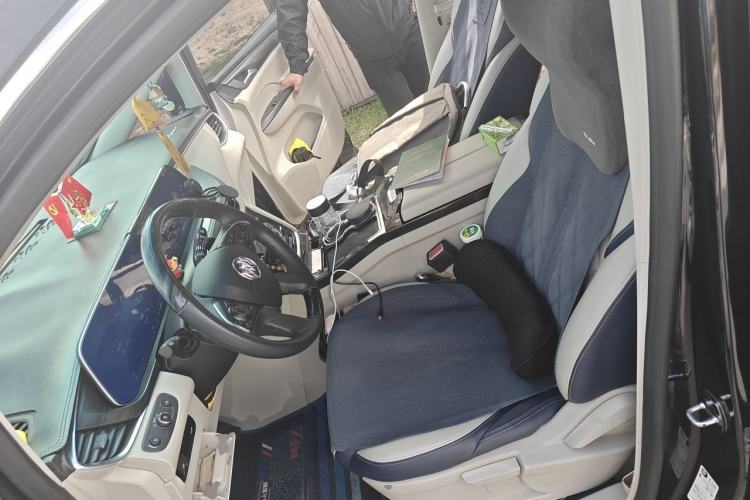 Used Buick GL8 2023 ES Lu Zun Comfort Model Left Front Seat