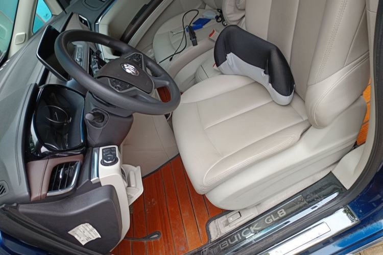 Used Buick GL8 2023 Land Executive Class Smart Enjoyment Model Left Front Seat