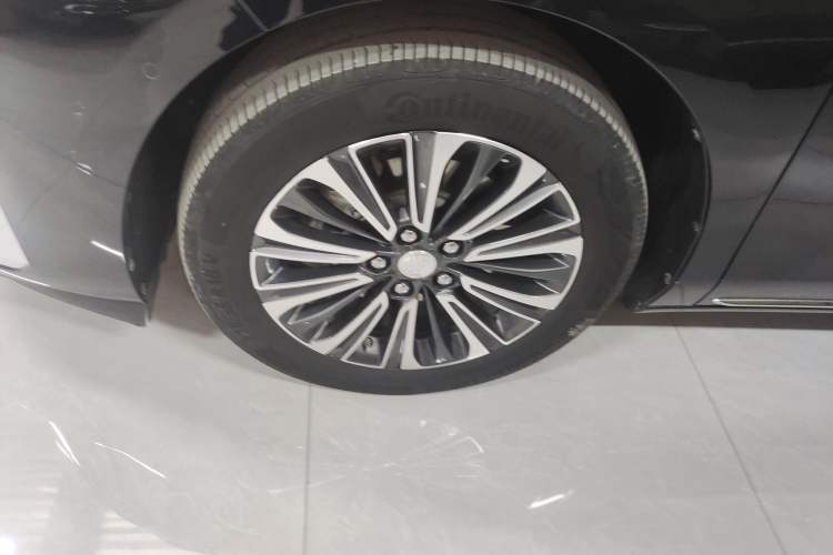 Used Buick GL8 2023 ES Lu Zun Flagship Model Left Front Wheel Hub