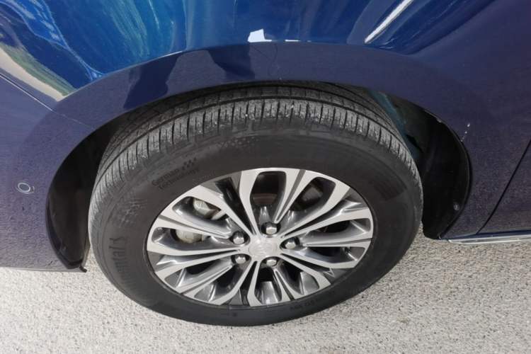 Used Buick GL8 2023 Land Business Class Smart Deluxe Model Left Front Wheel Hub