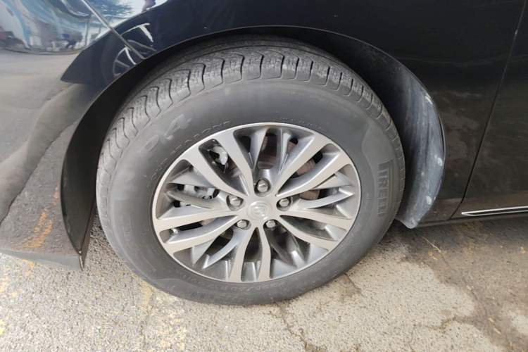 Used Buick GL8 2023 ES Lu Zun Comfort Model Left Front Wheel Hub