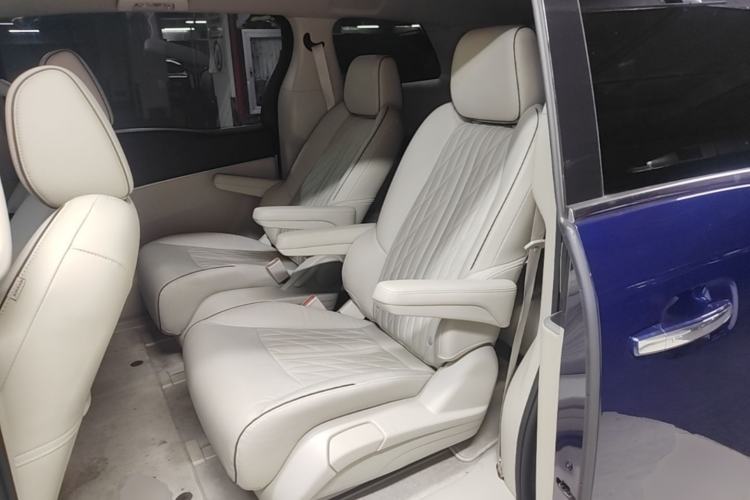 Used Buick GL8 2023 Land Executive Class 652T Luxury Model Left Rear Seat