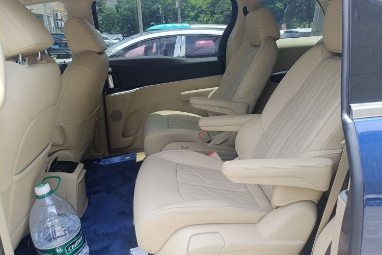 Used Buick GL8 2023 Land Business Class Smart Deluxe Model Left Rear Seat