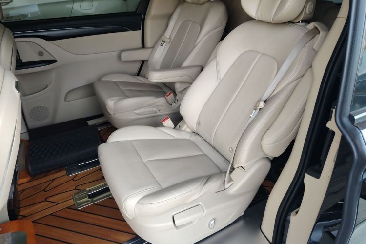Used Buick GL8 2023 ES Lu Zun Deluxe Model Left Rear Seat