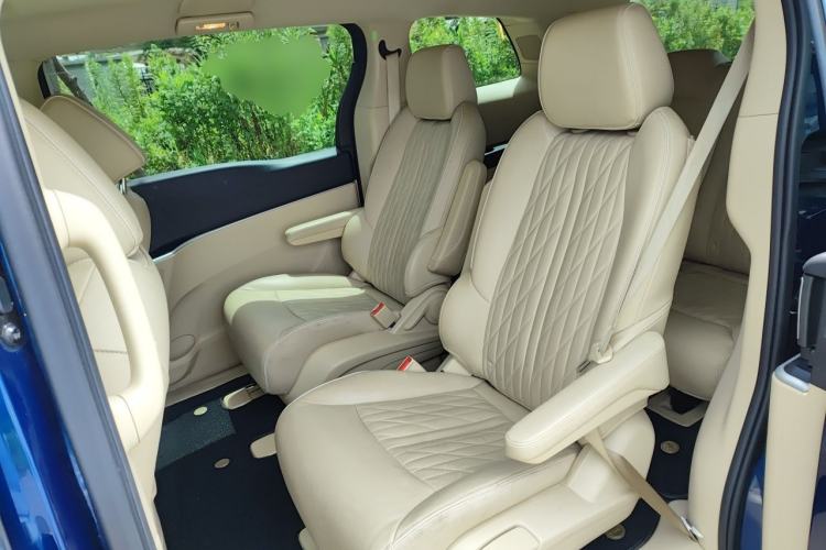 Used Buick GL8 2023 Land Executive Class 652T Smart Luxury Model Left Rear Seat