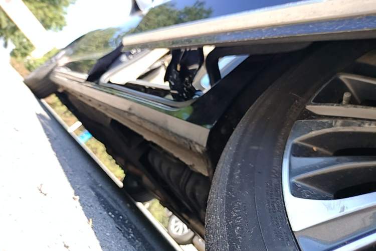 Used Buick GL8 2023 ES Lu Zun Luxury Model Left Side Sill