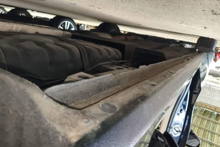 Used Buick GL8 2023 ES Lu Zun Deluxe Model Left Side Sill