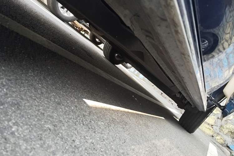 Used Buick GL8 2023 Land Executive Class 652T Luxury Model Left Side Sill