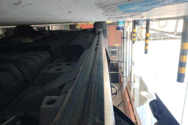 Used Buick GL8 2023 ES Lu Zun Deluxe Model Left Side Sill