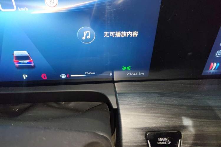 Used Buick GL8 2023 ES Lu Zun Deluxe Model Odometer Close Up
