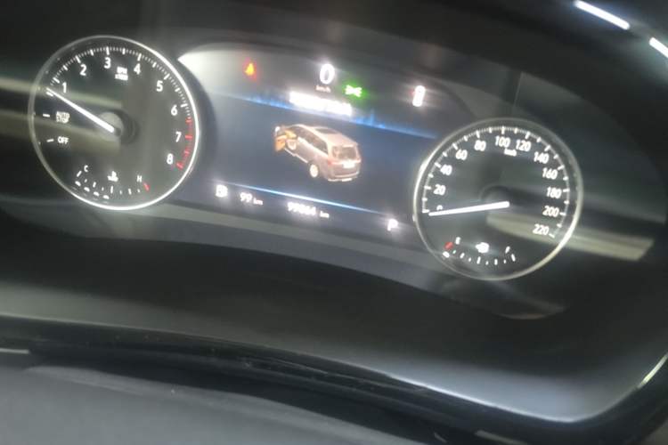 Used Buick GL8 2023 Land Executive Class 652T Luxury Model Odometer Close Up