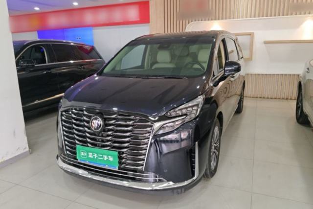 Buick GL8 2023 ES Lu Zun Luxury Model usata