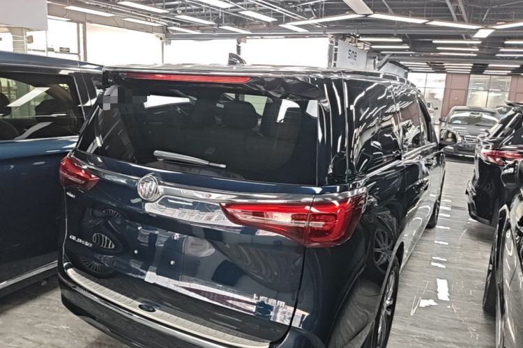Used Buick GL8 2023 ES Lu Zun Deluxe Model Rear Right 45 Deg