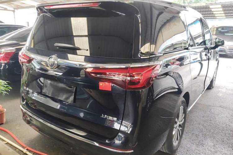 Used Buick GL8 2023 ES Lu Zun Comfort Model Rear Right 45 Deg