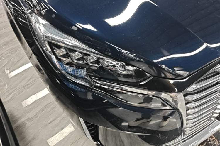 Used Buick GL8 2023 ES Lu Zun Deluxe Model Right Front Headlight