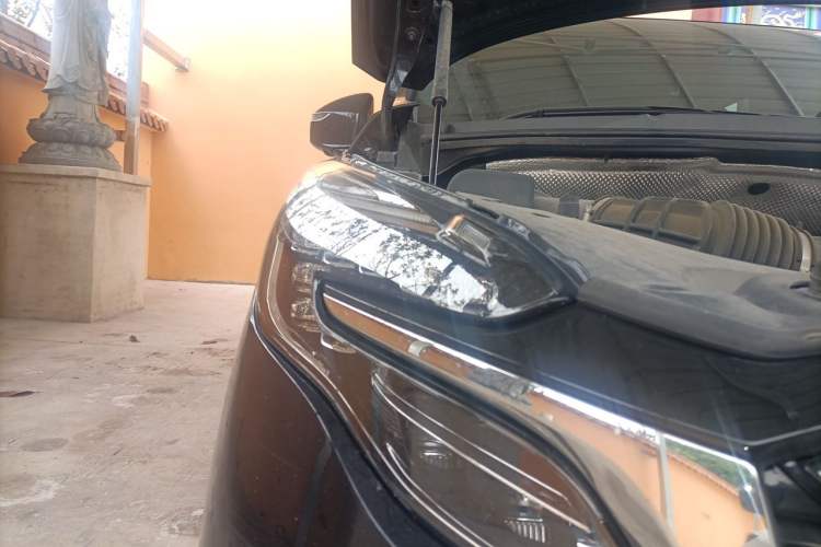 Used Buick GL8 2023 ES Lu Zun Luxury Edition and Yue Version Right Front Headlight