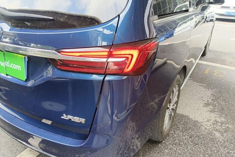 Used Buick GL8 2023 Land Executive Class 652T Luxury Model Right Rear Taillight