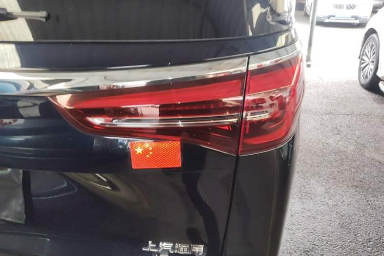 Used Buick GL8 2023 ES Lu Zun Comfort Model Right Rear Taillight