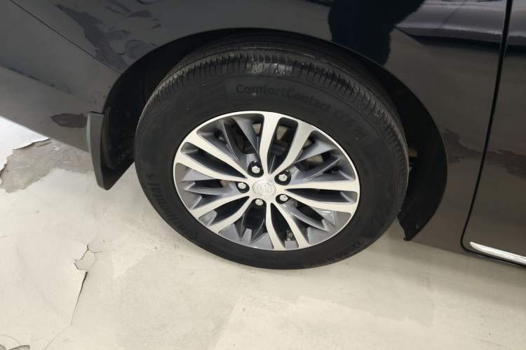 Used Buick GL8 2023 ES Lu Zun Deluxe Model Right Rear Wheel Hub