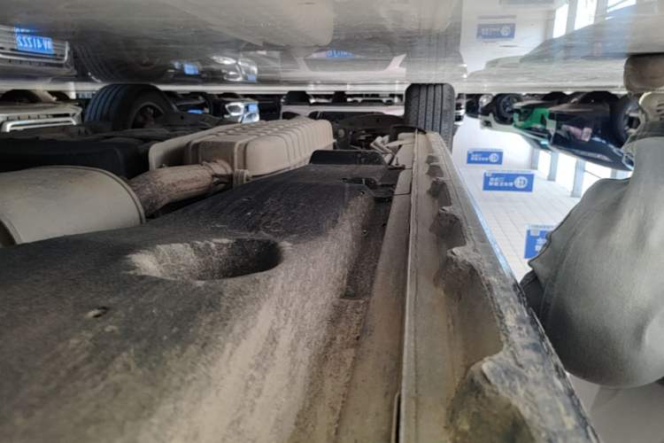 Used Buick GL8 2023 ES Lu Zun Comfort Model Right Side Sill