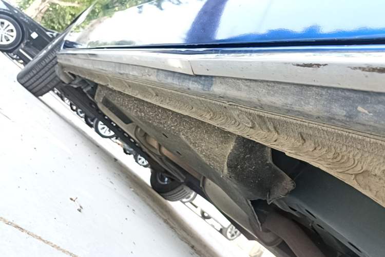 Used Buick GL8 2023 Land Executive Class 652T Luxury Model Right Side Sill