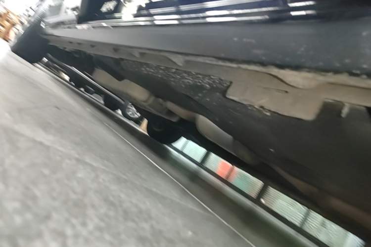 Used Buick GL8 2023 ES Lu Zun Deluxe Model Right Side Sill