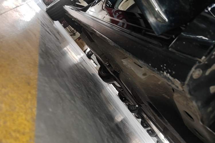 Used Buick GL8 2023 ES Lu Zun Luxury Model Right Side Sill