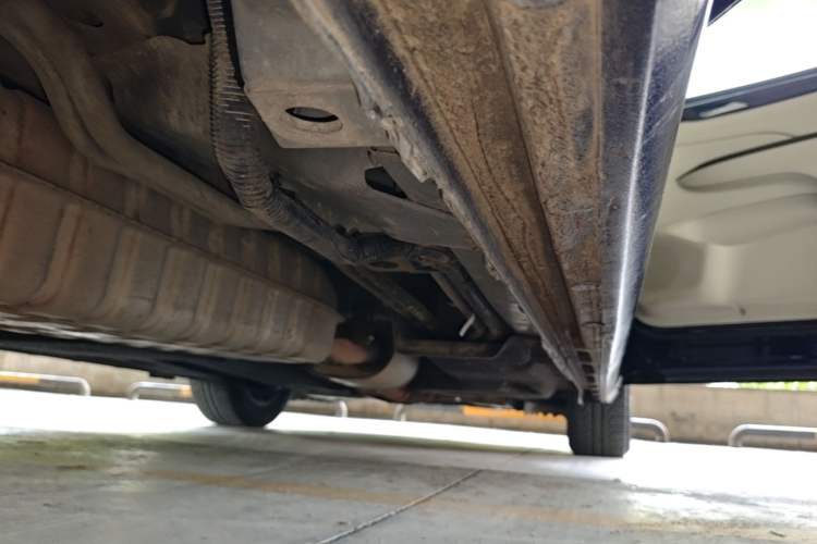 Used Buick GL8 2023 ES Lu Zun Comfort Model Right Side Sill