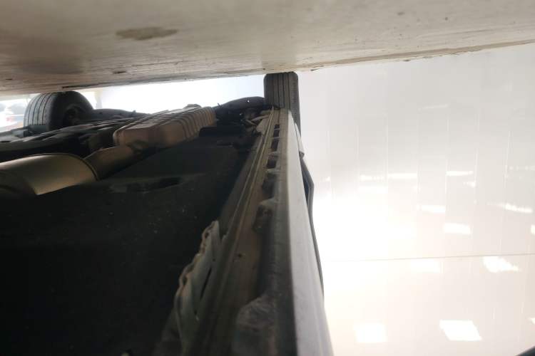 Used Buick GL8 2023 ES Lu Zun Deluxe Model Right Side Sill