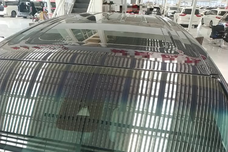 Used Buick GL8 2023 ES Lu Zun Deluxe and Yue Edition Roof