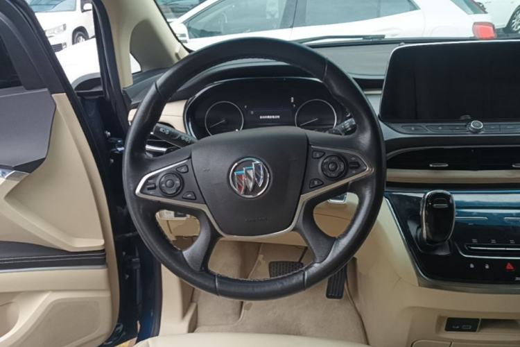 Used Buick GL8 2023 Land Executive Class 652T Luxury Model Steering Wheel