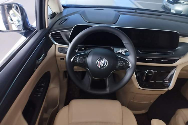 Used Buick GL8 2023 ES Lu Zun Luxury Model Steering Wheel