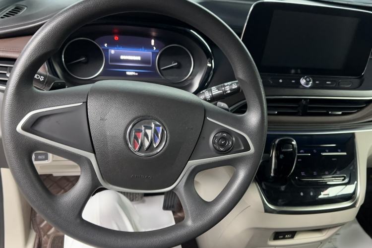 Used Buick GL8 2023 Land Executive Class Comfort Model Steering Wheel