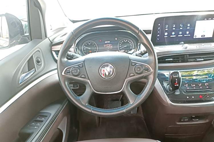 Used Buick GL8 2023 Land Executive Class 652T Luxury Model Steering Wheel