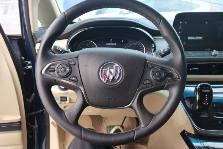 Used Buick GL8 2023 Land Executive Class Deluxe Model Steering Wheel