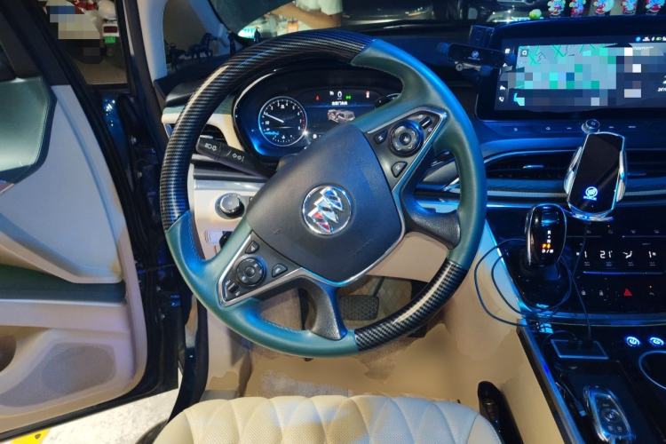 Used Buick GL8 2023 Land Executive Class 652T Luxury Model Steering Wheel