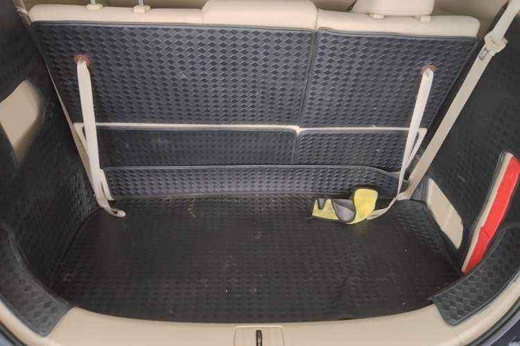 Used Buick GL8 2023 ES Lu Zun Luxury Model Trunk