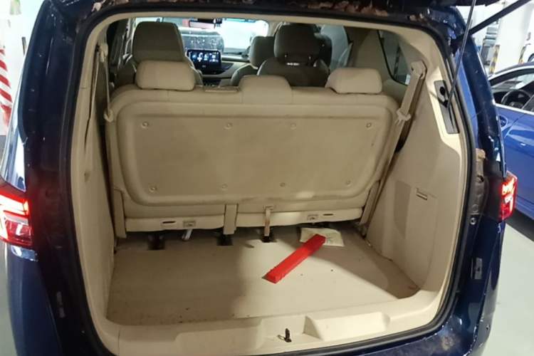 Used Buick GL8 2023 Land Business Class Smart Deluxe Model Trunk