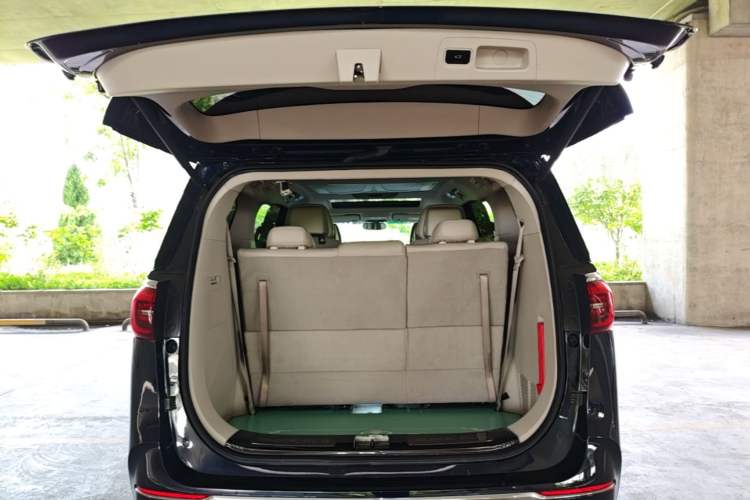 Used Buick GL8 2023 ES Lu Zun Comfort Model Trunk
