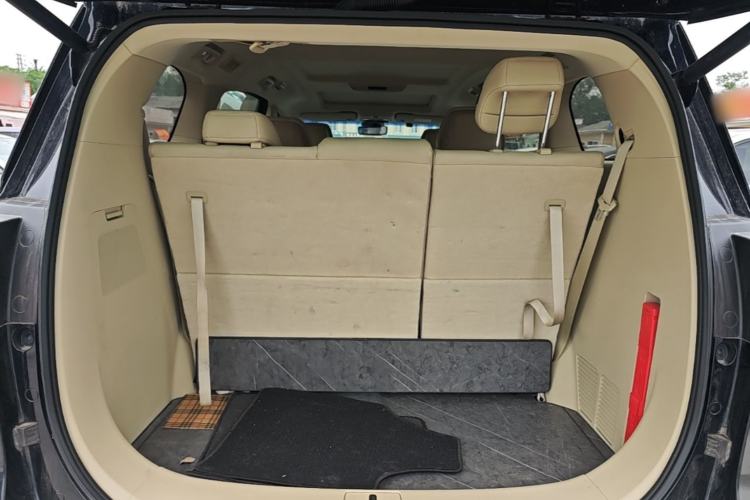 Used Buick GL8 2023 ES Lu Zun Deluxe Model Trunk