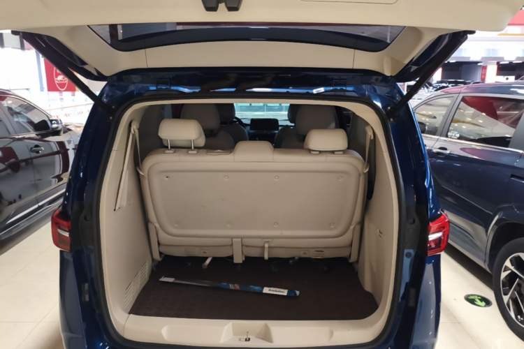 Used Buick GL8 2023 Land Executive Class Smart Enjoyment Model Trunk