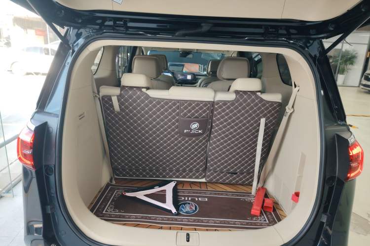 Used Buick GL8 2023 ES Lu Zun Deluxe Model Trunk