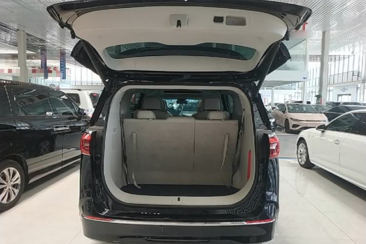 Used Buick GL8 2023 ES Lu Zun Deluxe and Yue Edition Trunk