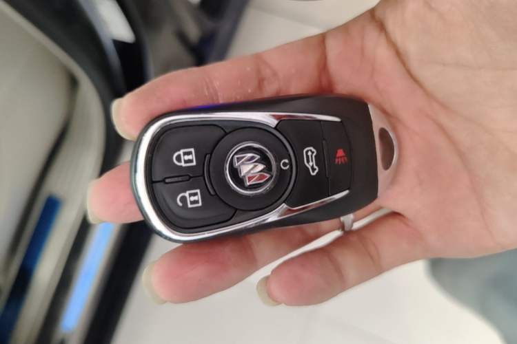 Used Buick GL8 2023 ES Lu Zun Comfort Model Vehicle Key