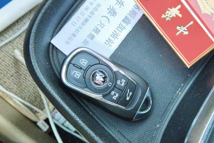 Used Buick GL8 2023 ES Lu Zun Luxury Model Vehicle Key