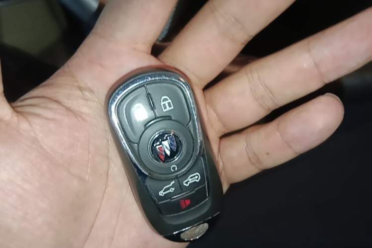 Used Buick GL8 2023 Land Business Class Smart Deluxe Model Vehicle Key