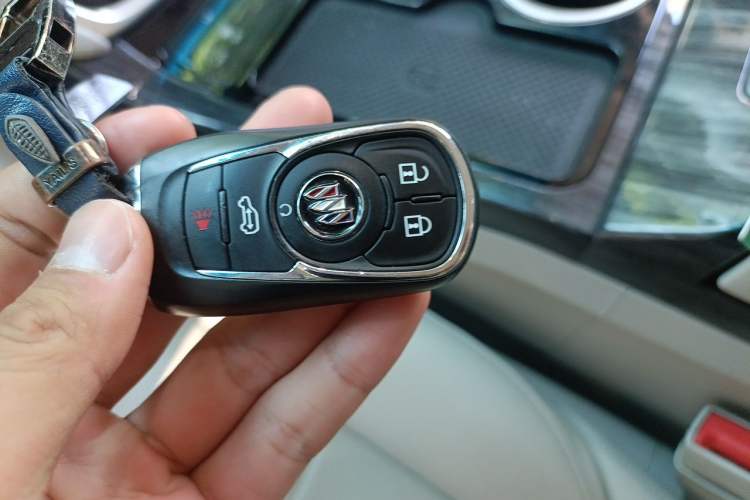 Used Buick GL8 2023 ES Lu Zun Comfort Model Vehicle Key